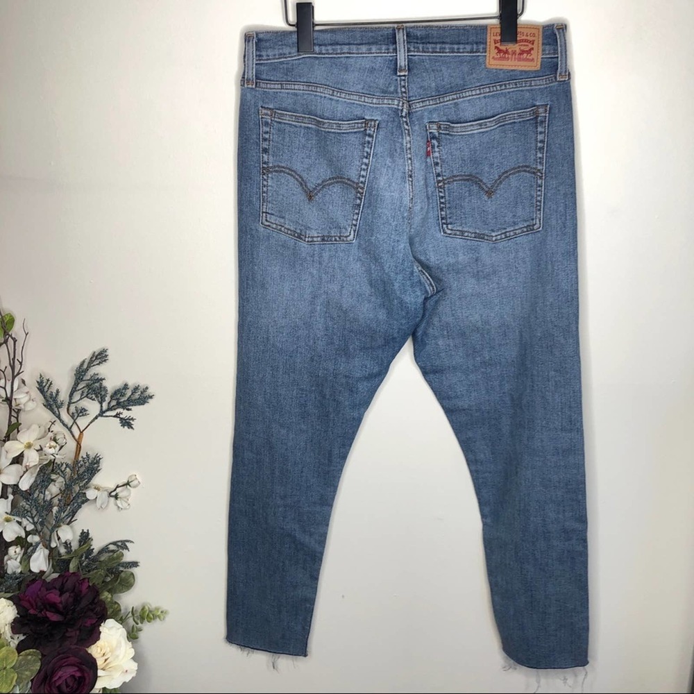 LEVI'S Wedgie Skinny High Rise Distressed Jeans U4 - Picture 3 of 6
